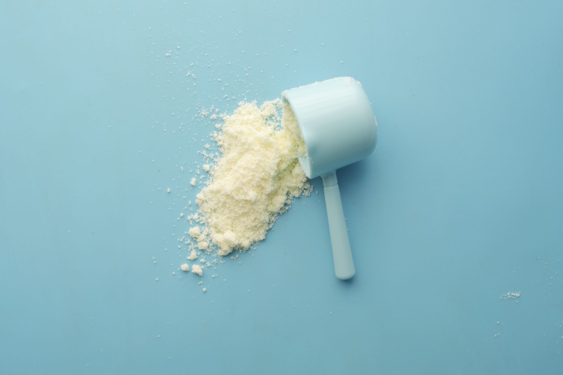 乳清蛋白粉冲泡分层?看懂溶解原理与操作细节