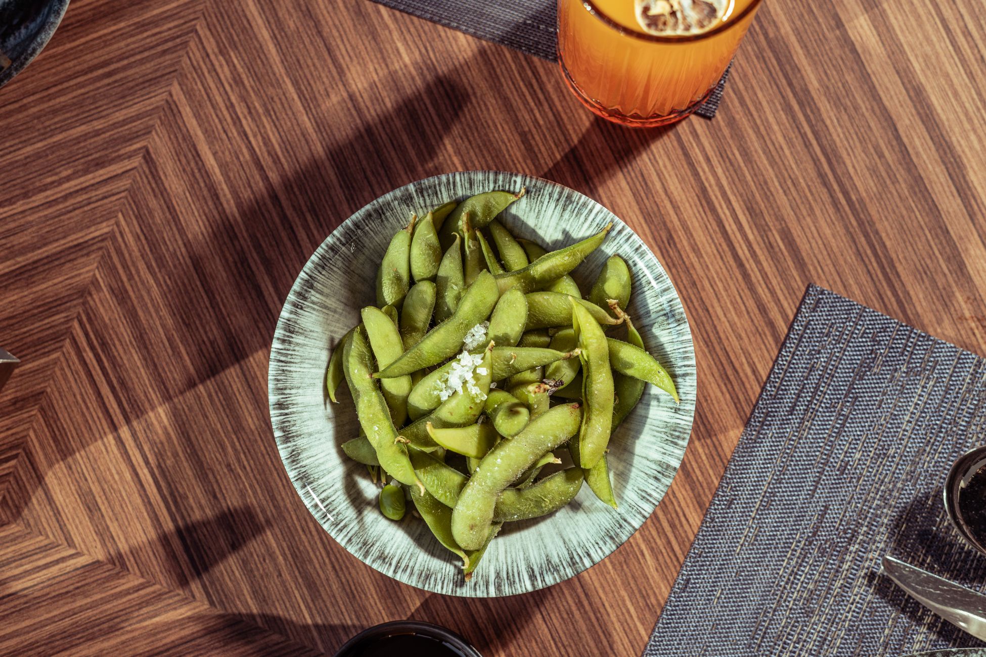新鲜带壳毛豆,优质植物蛋白与膳食纤维来源