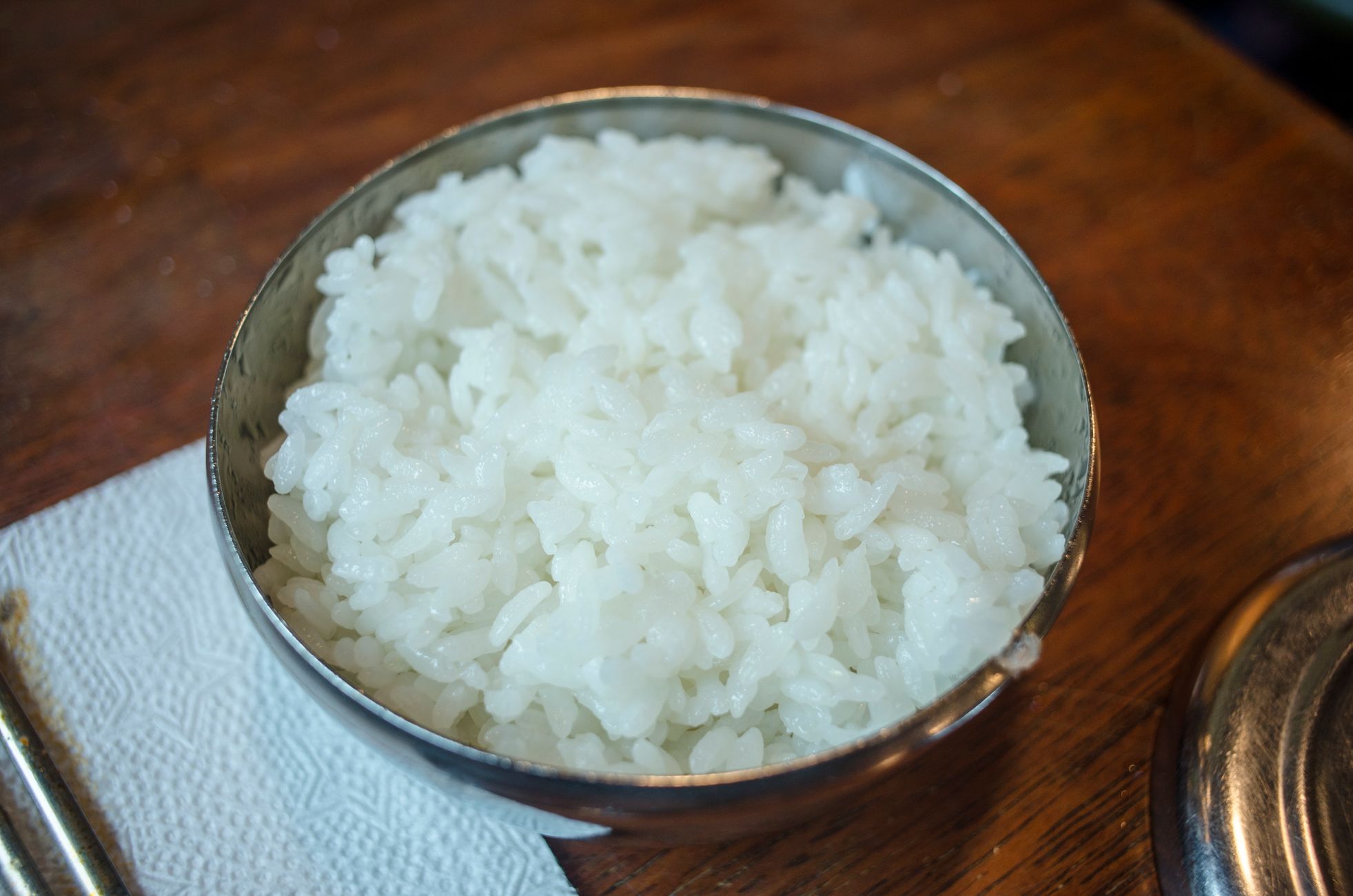 一碗无油的白米饭,作为外食时的安全主食选择